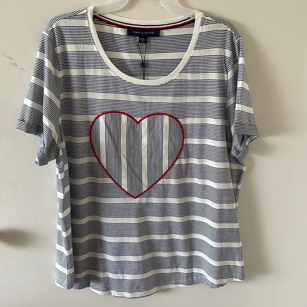 Tommy hilfiger t shirt